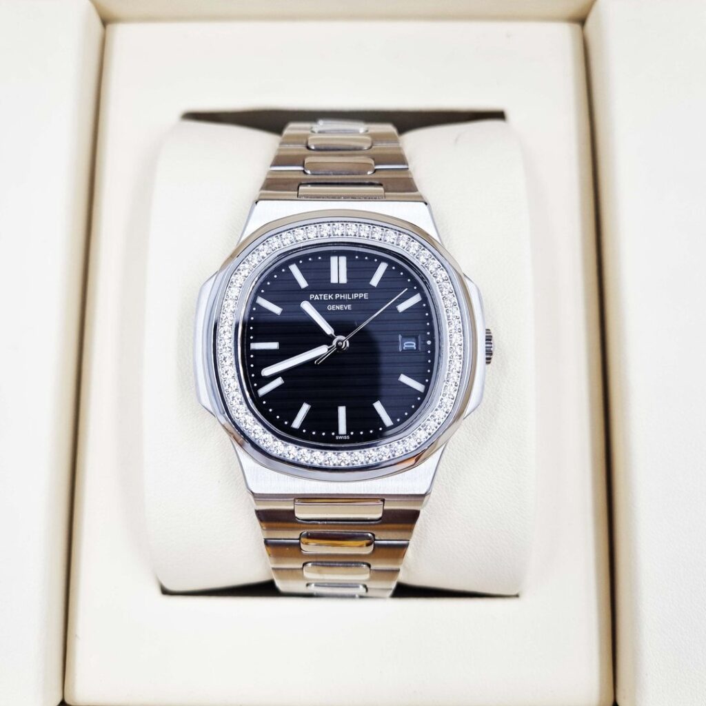 PP Nautilus Silver Black Sertie